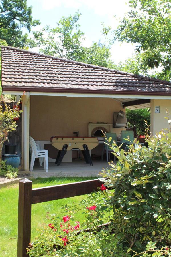 gite les genets Saint-Antoine  Extérieur photo
