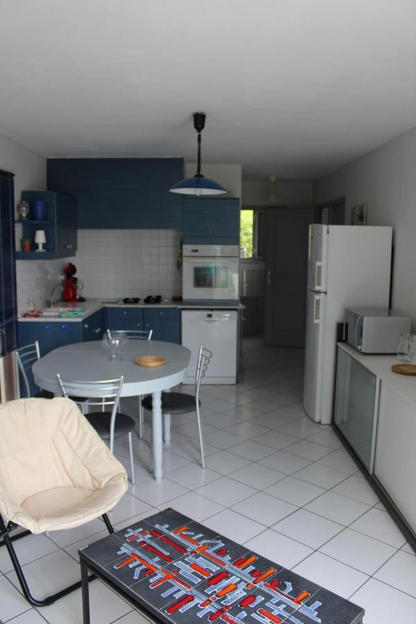 gite les genets Saint-Antoine  Extérieur photo